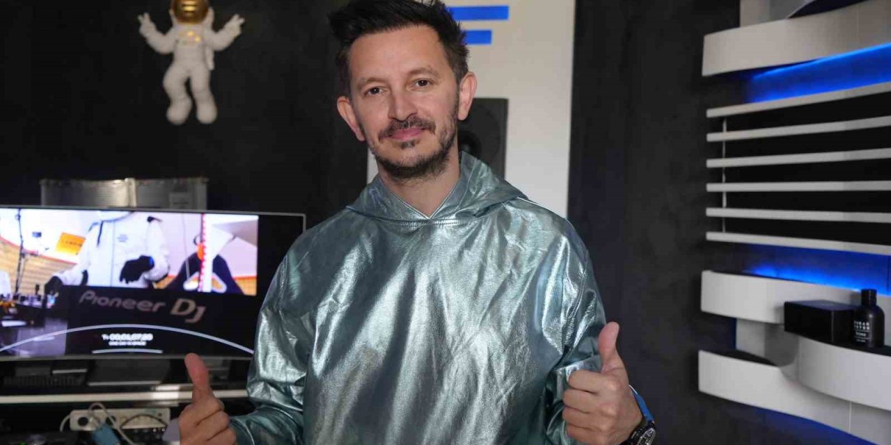 Türk Dj 55 Bin Fit’te Müzik Yaptı, Guinness Dünya Rekoru Geldi