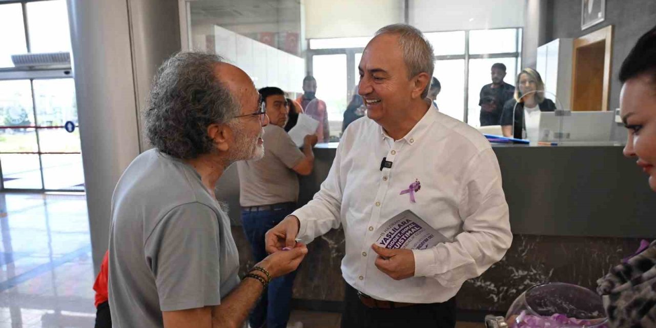 Kepez Belediyesi’nden Mor Kurdeleli Farkındalık Etkinliği