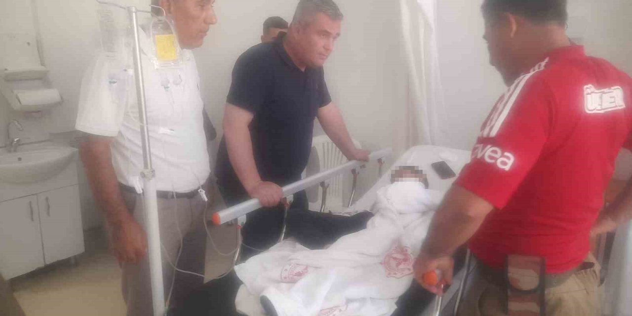 Okula Getirdiği Madde Patladı, Parmağı Koptu