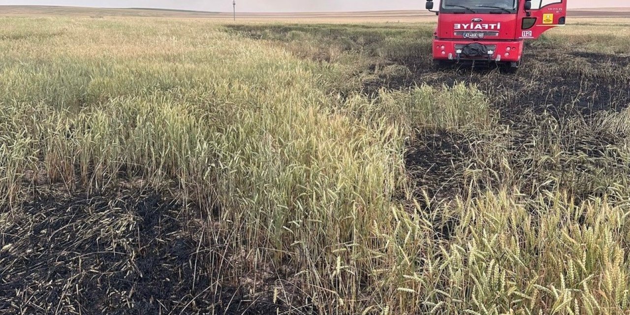 Kulu’da Arpa Ekili Tarlada Yangın