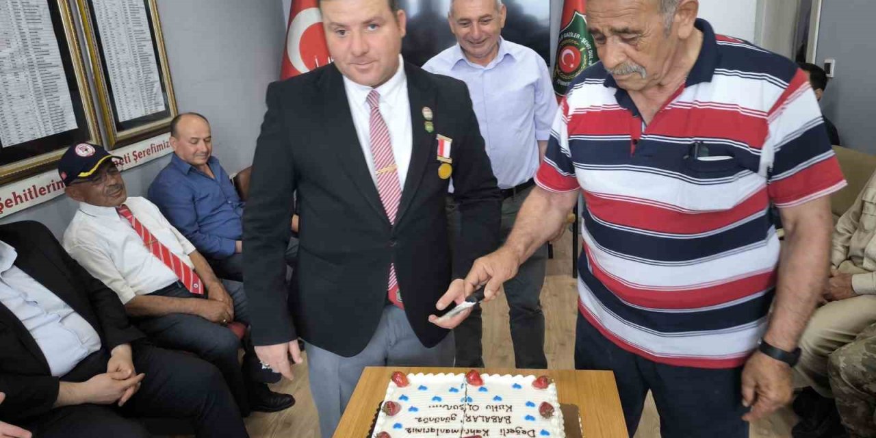 Beyşehir’de Babalar Günü Etkinliğinde Şehit Babaları Buluştu