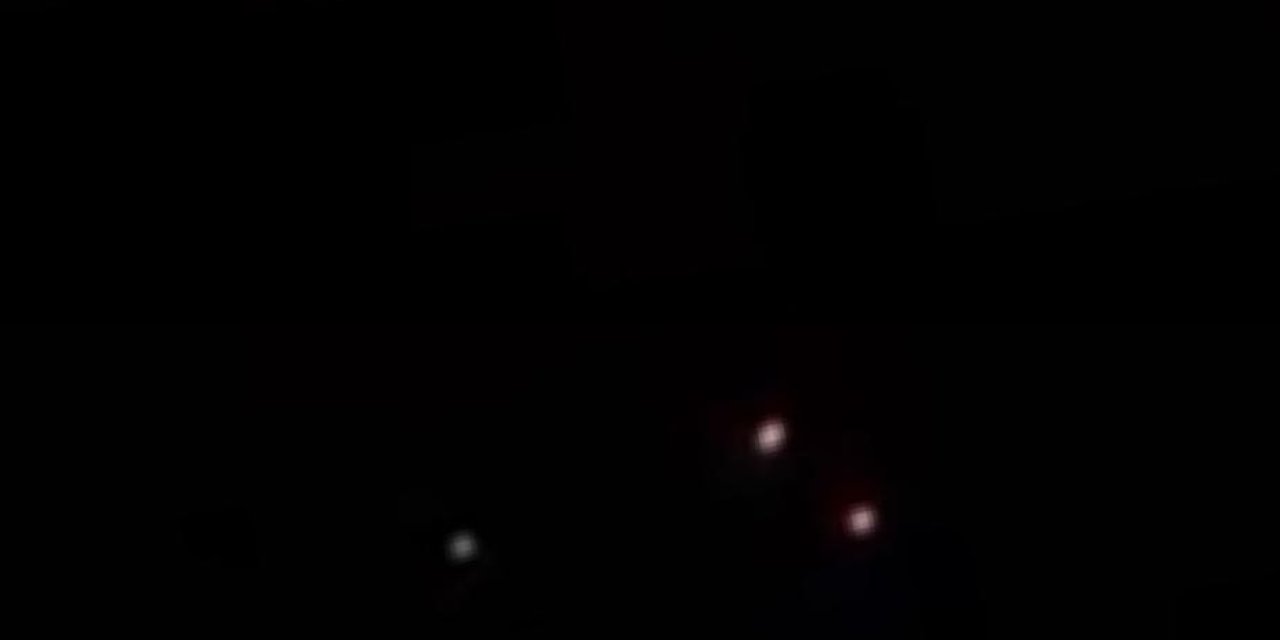 İran’ın İsrail’e Attığı Füzelerin Işıkları Mersin’de Sahil Şeridinden Göründü