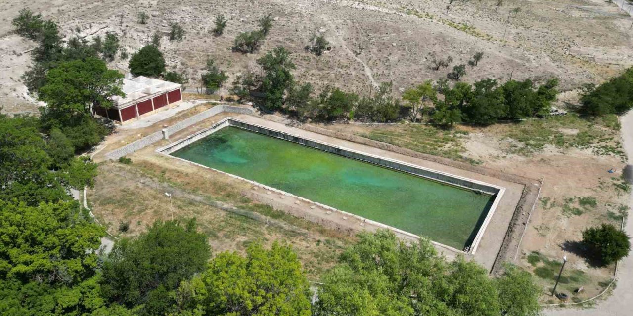 Antik Roma Havuzu’nda 79 Yıl Sonra İlk Kazı: Tyana’nın Su Mirası Gün Yüzüne Çıkıyor