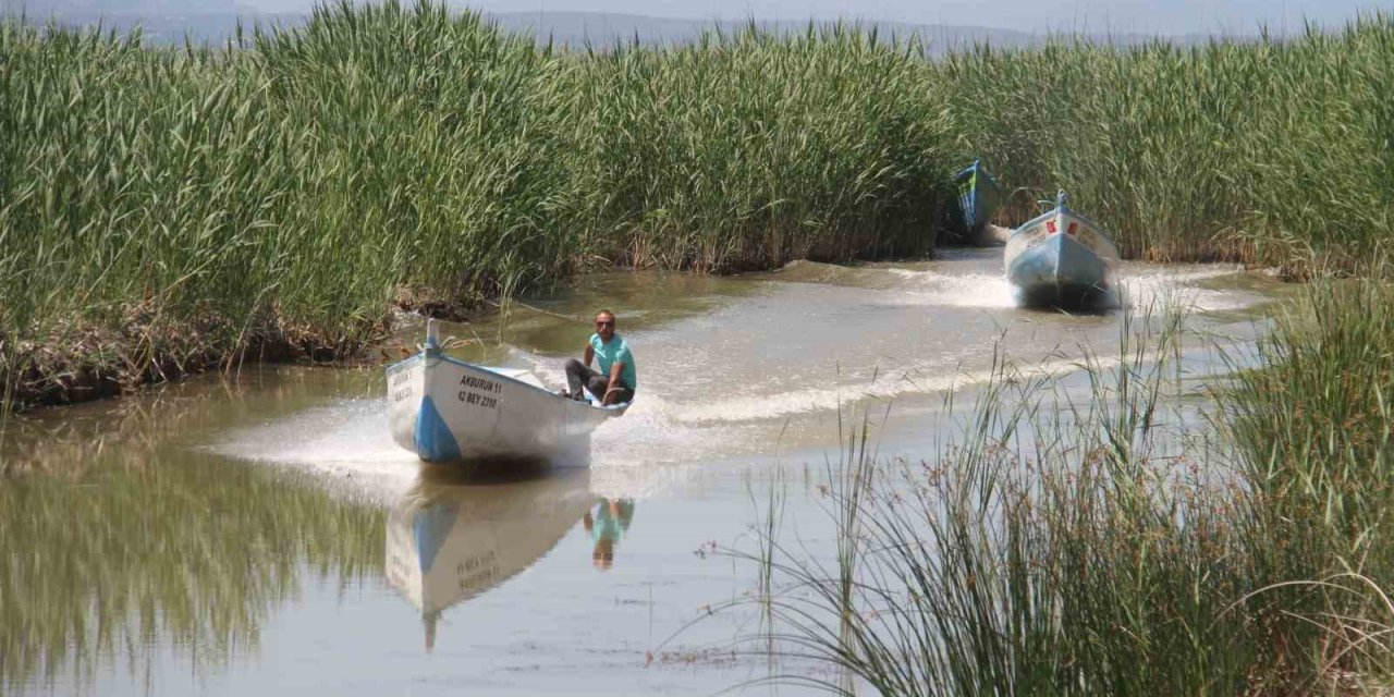 Balıkçılar "vira Bismillah" Diyerek Beyşehir Gölü’nde Su Ürünleri Avlanma Sezonunu Açtı