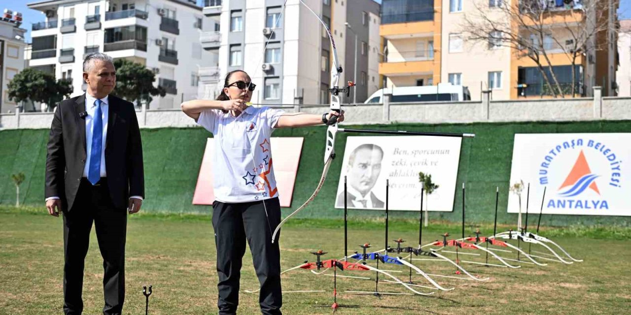 Muratpaşa’da Hedef Yeni Mete Gazoz’lar Yetiştirmek