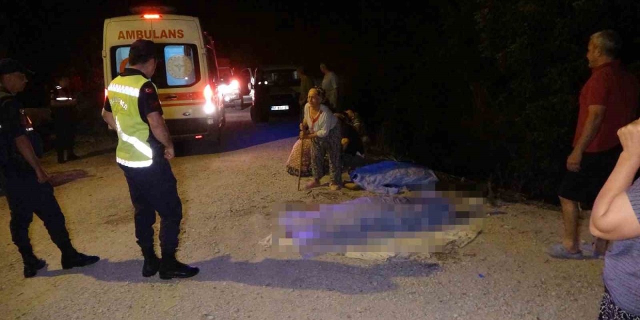 Sulama Kanalına Uçan Otomobilde 2 Kişi Boğularak Hayatını Kaybetti