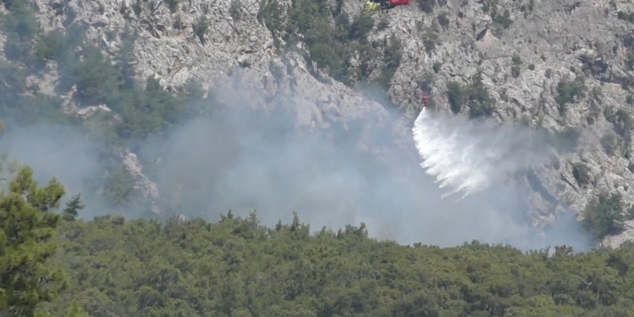 Kemer’deki Orman Yangını Kontrol Altına Alındı