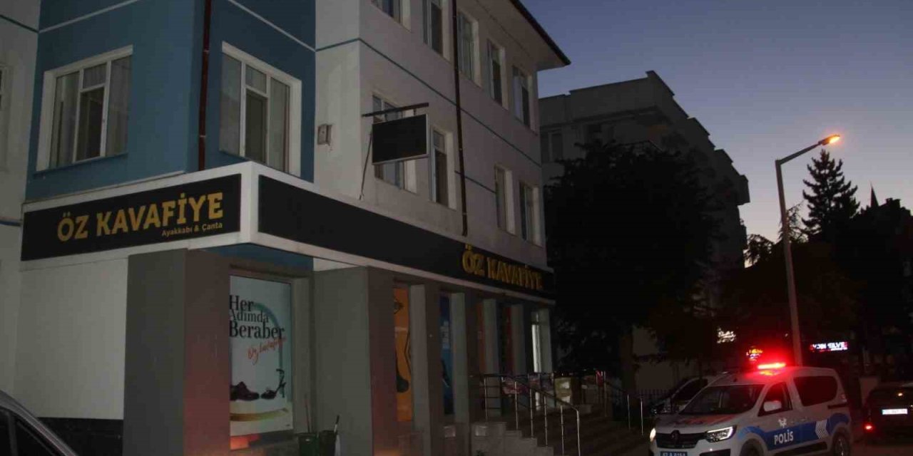 Otelin 3. Katından Düşen 2 Yaşındaki Çocuk Yaralandı