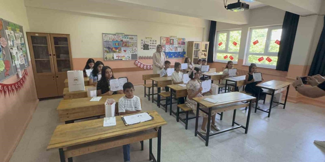 Aksaray’da 86 Bin Öğrenci Karne Aldı