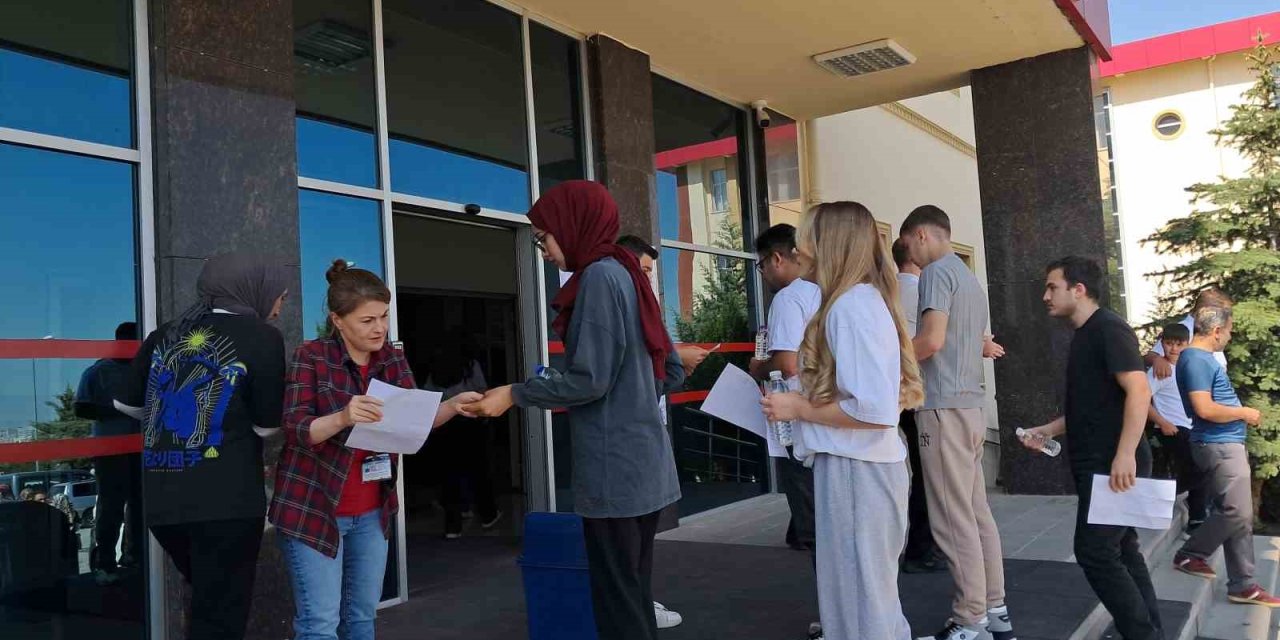 Karaman’da Yks’ye Geç Kalan Adaylar Sınava Alınmadı