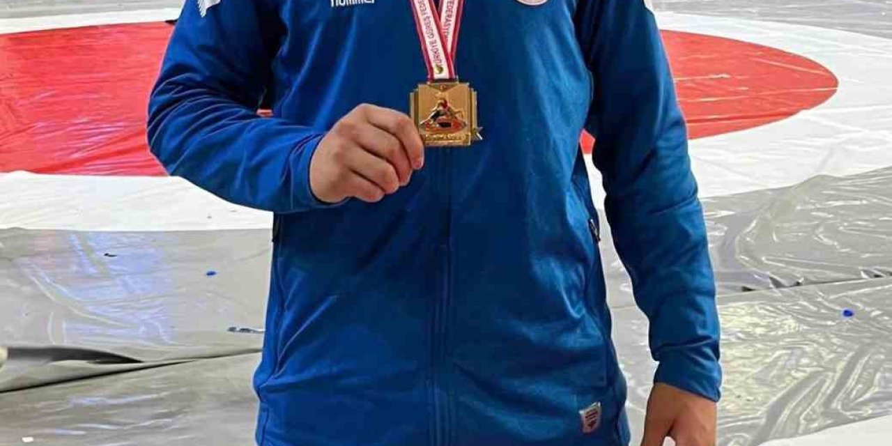 Korkuteli’nin Güreşçisi 78 Kiloda Türkiye Şampiyonu Oldu