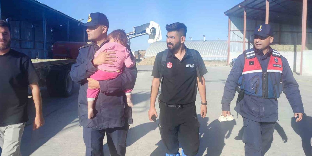 Karaman’da Kaybolan 2.5 Yaşındaki Kız Çocuğunu Jandarma Buldu