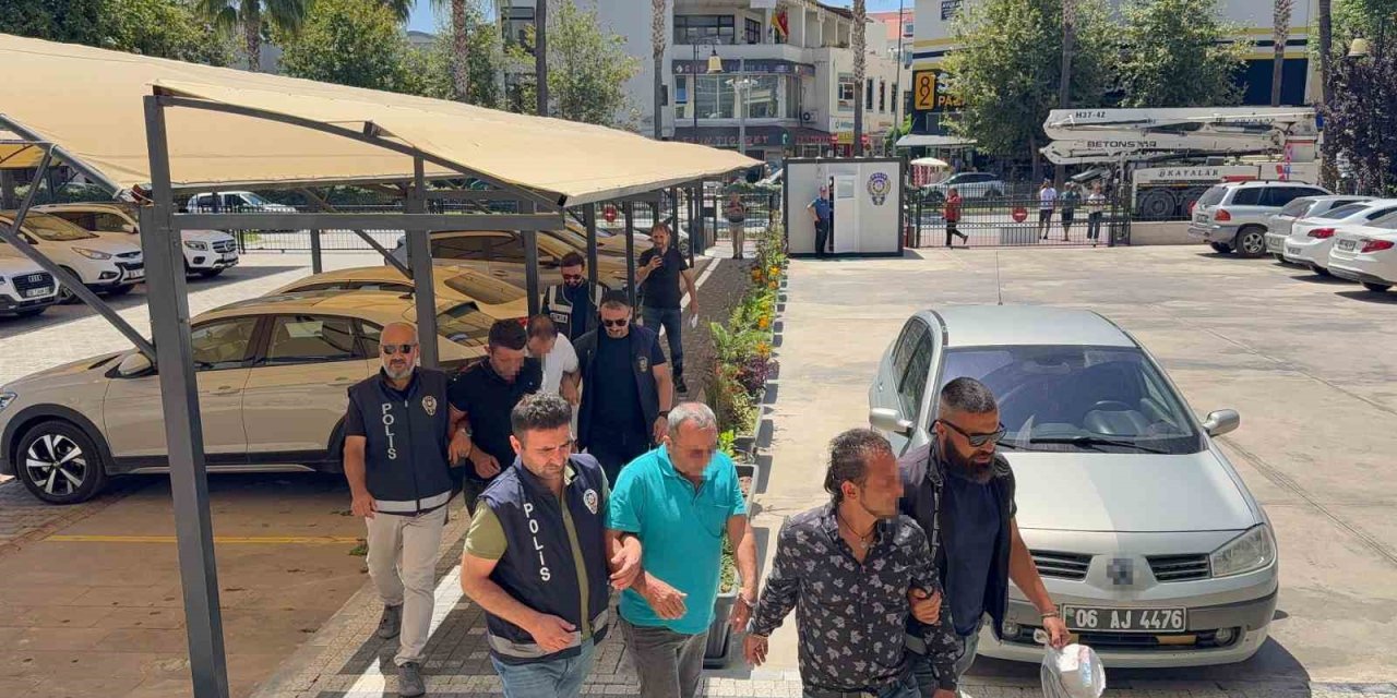 Gazipaşa’da Çeşitli Suçlardan Gözaltına Alınan 4 Kişiden 3’ü Tutuklandı