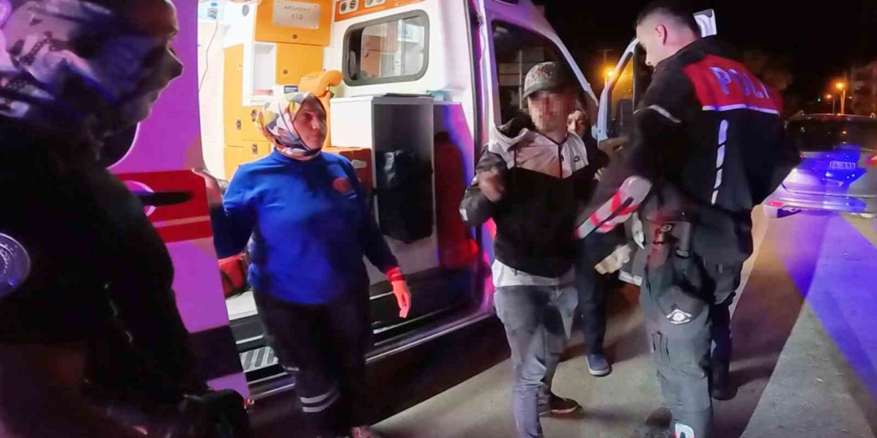 Yasal Sınırın 16 Kat Üstünde Alkollü Çıkan Sürücü Ne Polisi Dinledi Ne De Sağlıkçıları