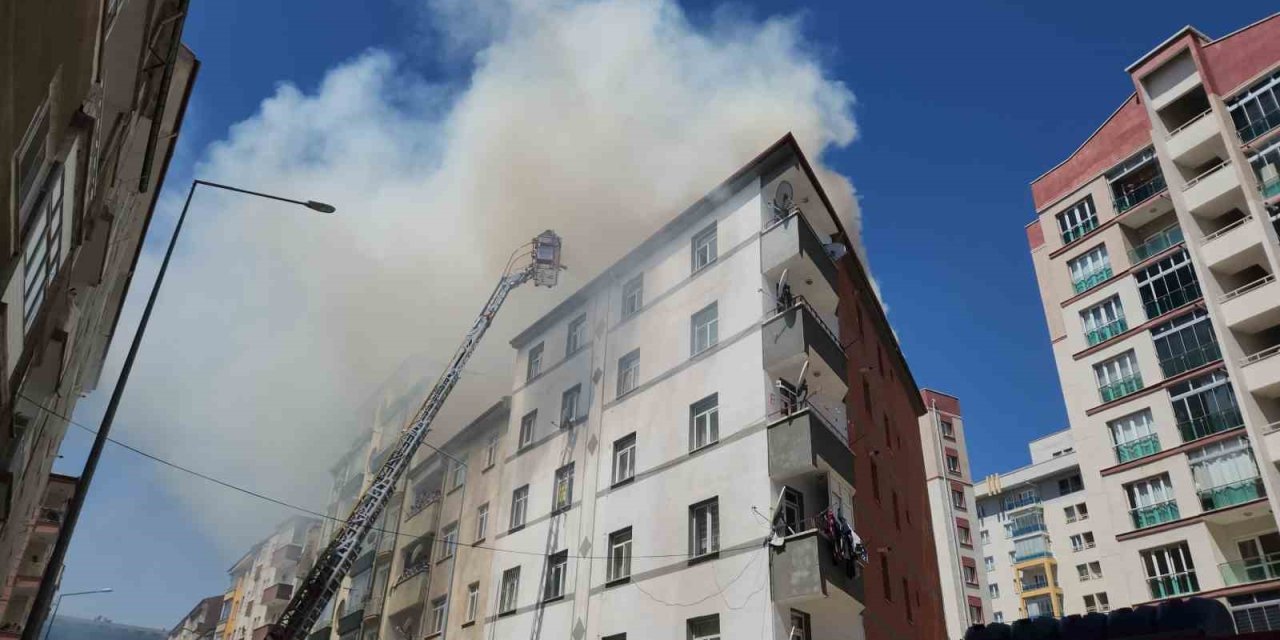 Niğde’de Bacadan Çıkan Yangın Korkuttu