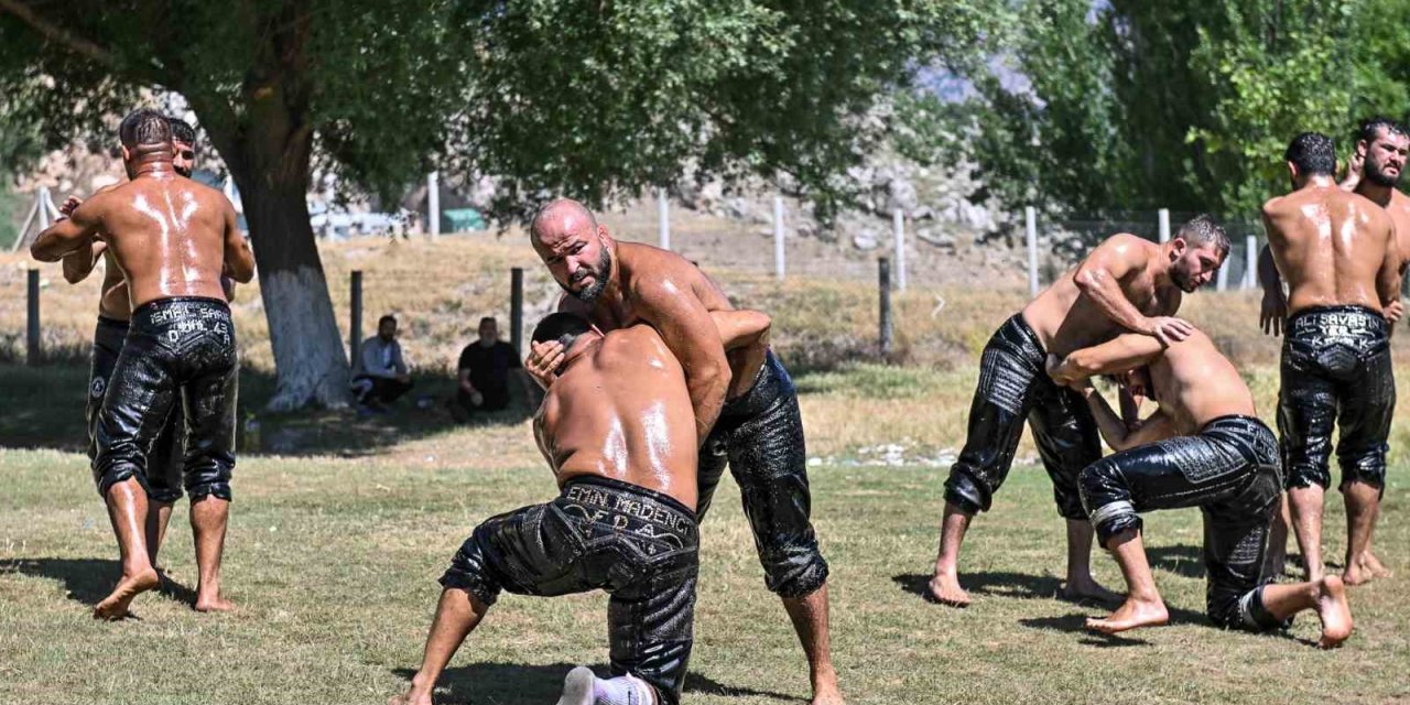 Kırkpınar Başpehlivanı Orhan Okulu’nun Hedefi 3. Altın Kemer