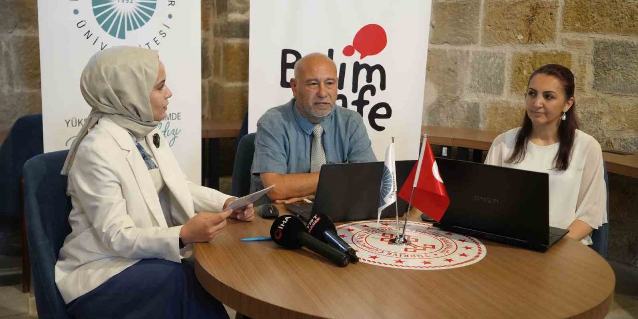 "Bilim Kafe" Etkinliğinde Dijital Tarım Uygulamaları Masaya Yatırıldı