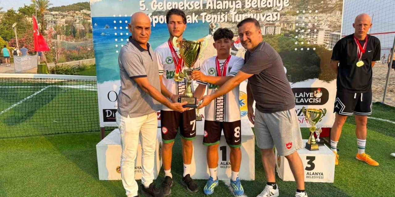 Alanya Belediyespor Ayak Tenisi Turnuvası Sona Erdi