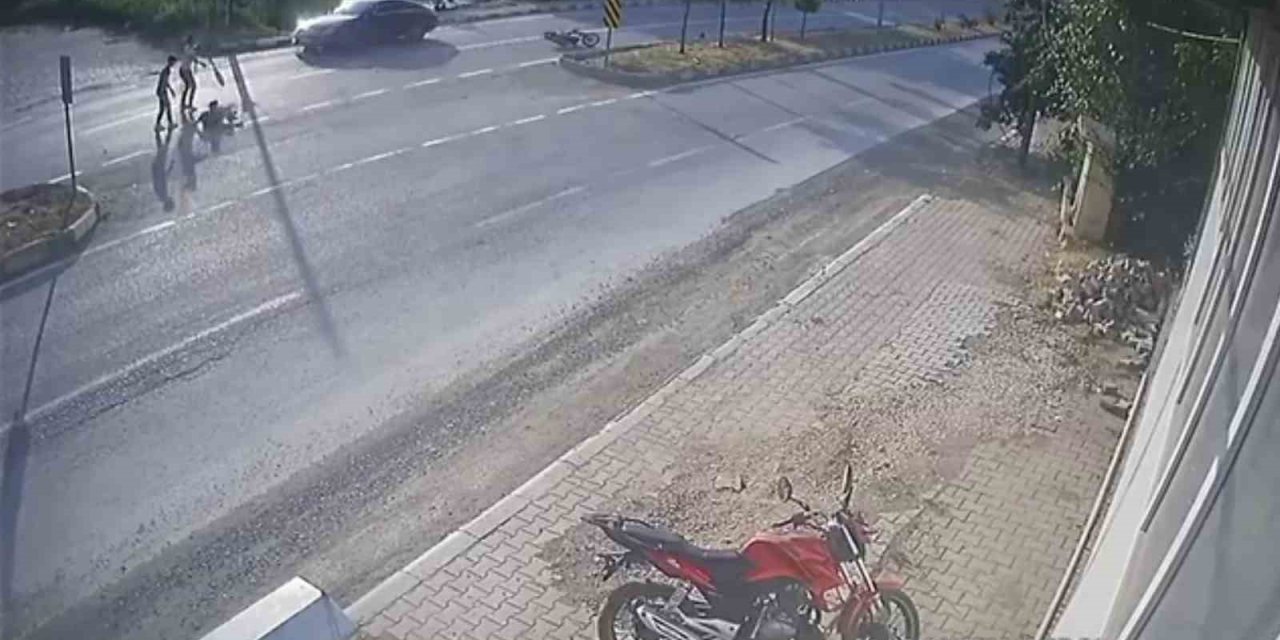 Devrilen Motosikletten Düşerek Metrelerce Sürüklendi