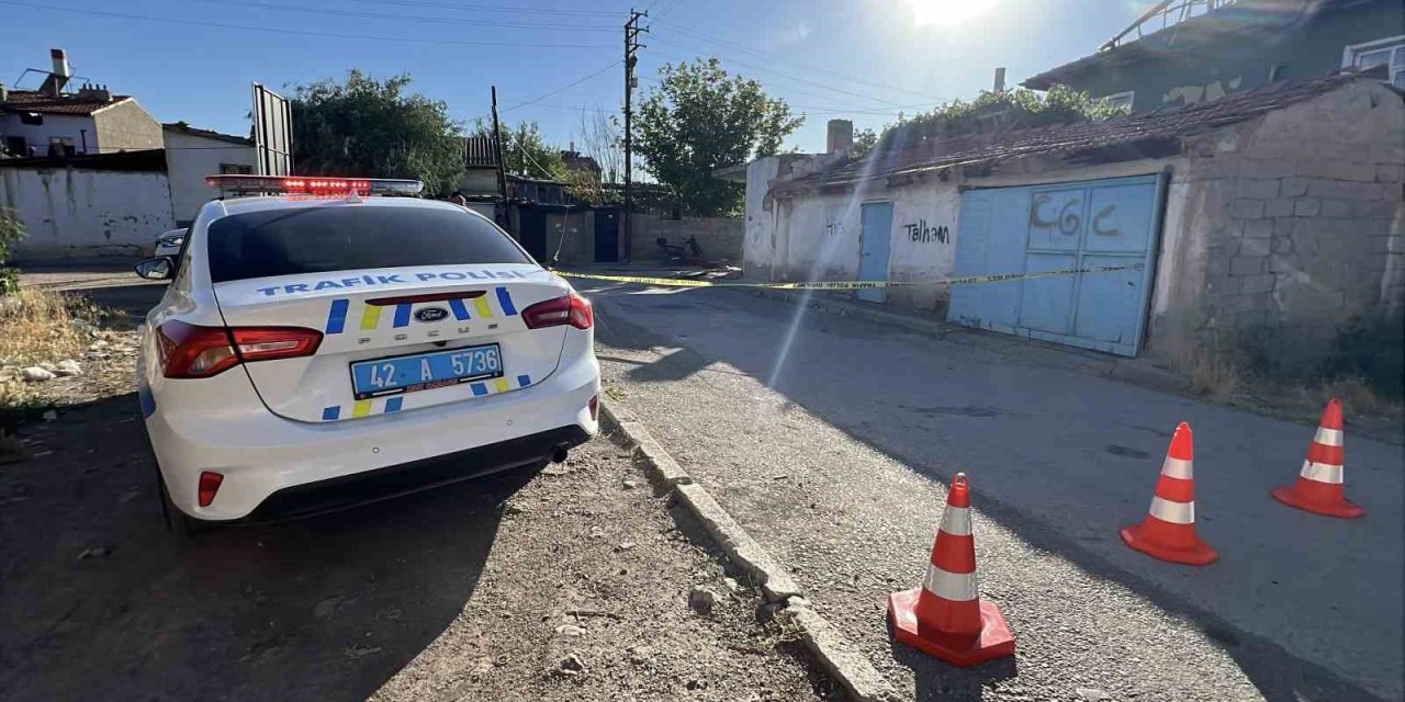 Konya’da Kaldırımdan Uzanan Tahta Ölüm Tuzağına Döndü