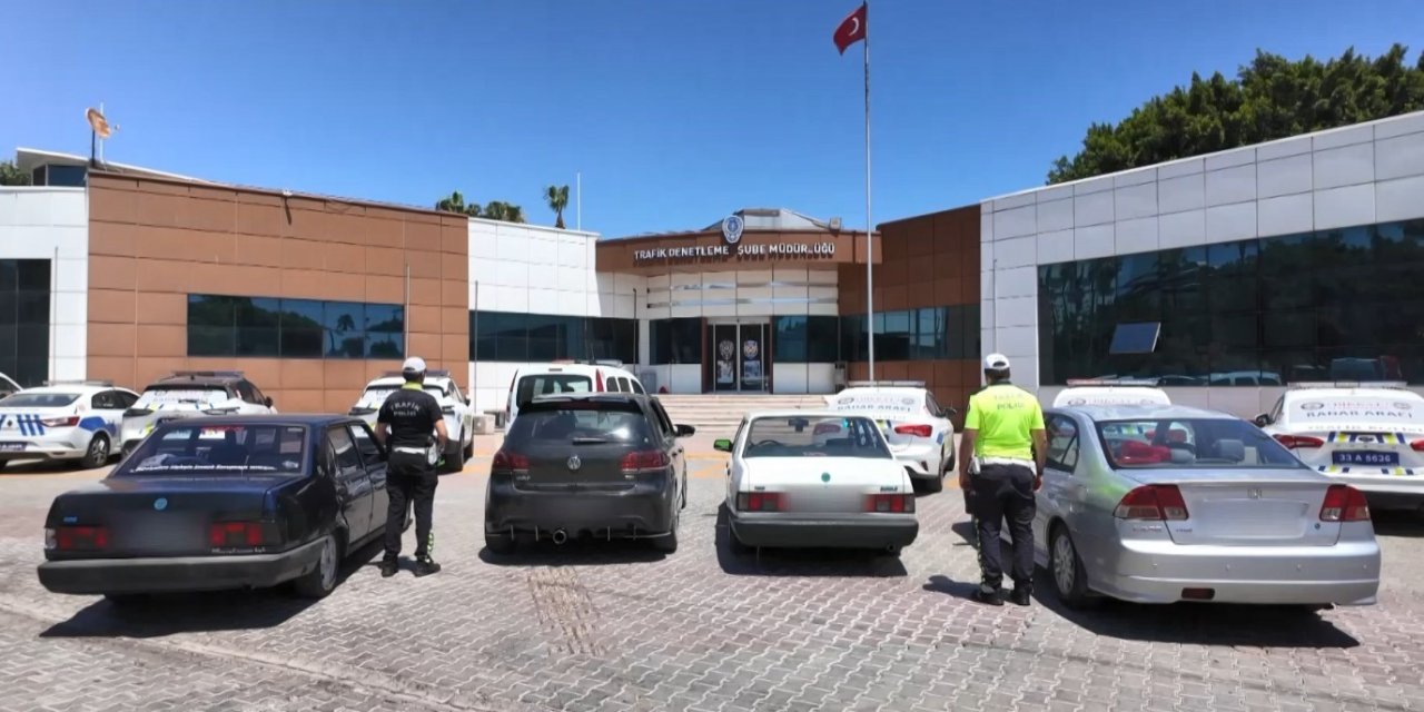 Mersin’de Trafiği Felç Ettiler, Cezayı Yediler: Driftçilere 52 Bin TL Ceza!