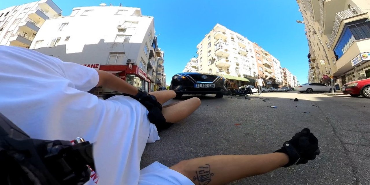 Otomobille Çarpışan Motosikletli Ölümden Döndü