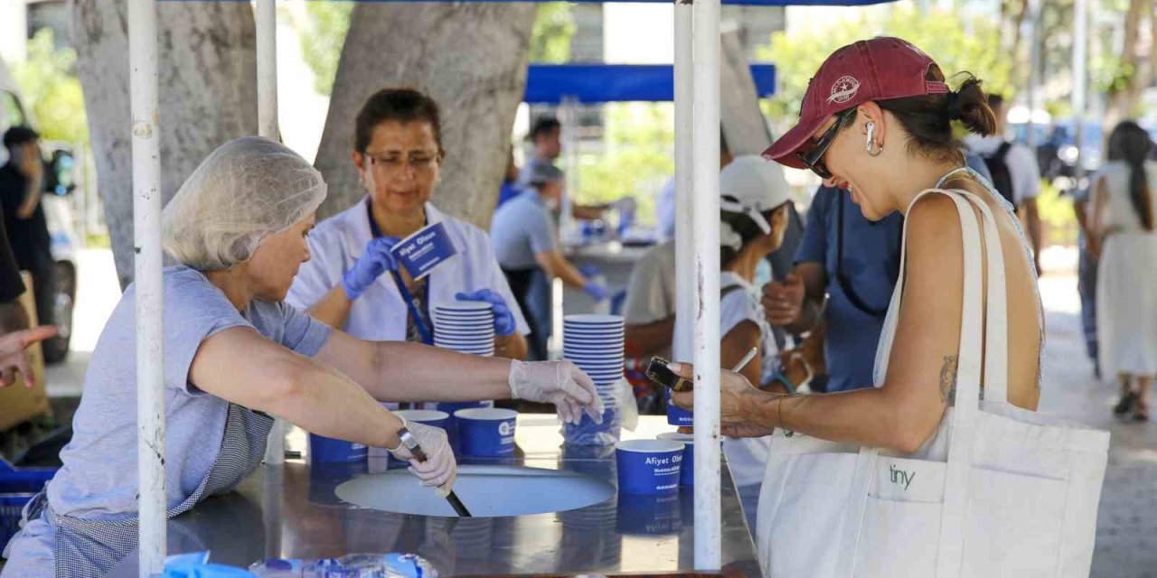 Büyükşehir Belediyesi, Muharrem Ayı Boyunca 19 İlçede Aşure İkramında Bulunacak