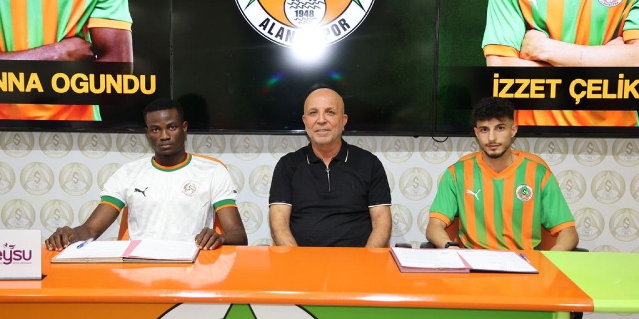 Alanyaspor’da Çift İmza
