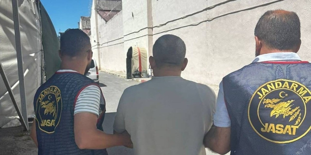 41 Yıl Kesinleşmiş Hapis Cezası İle Aranan Şahıs Mersin’de Yakalandı
