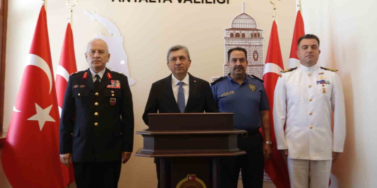 Antalya Valisi Şahin: "antalya’da Son Bir Haftada 37 Yangın Çıktı, 52 Hektar Alan Yandı"