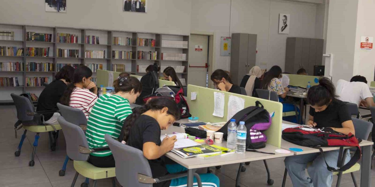 Mersin, Öğrencilerin Gözdesi Olmaya Devam Ediyor