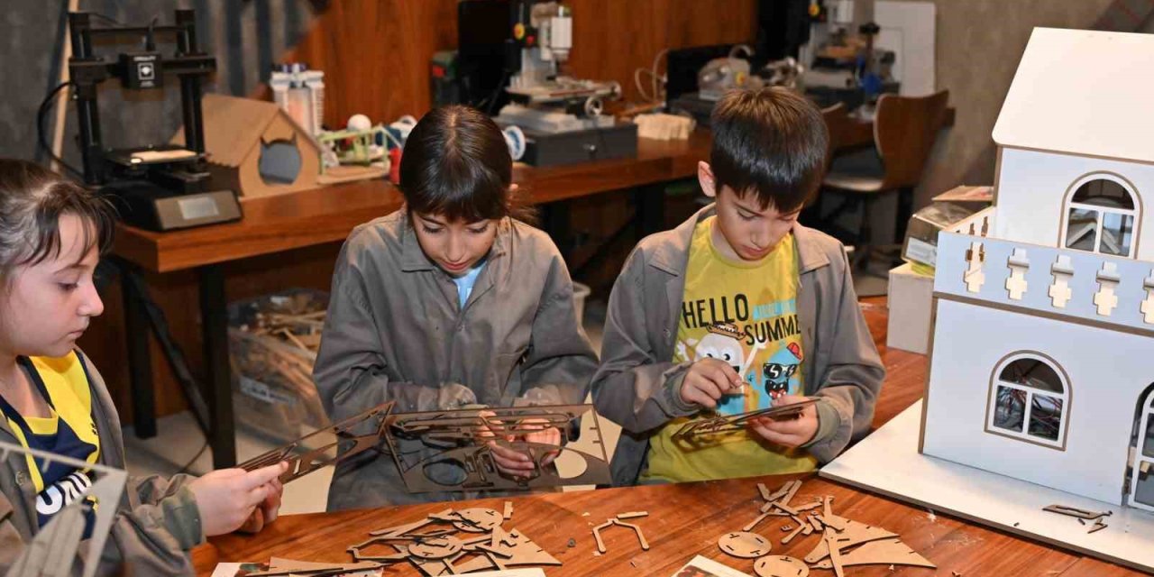 Kepez’den Çocuklara Bilim Dolu Tatil Fırsatı