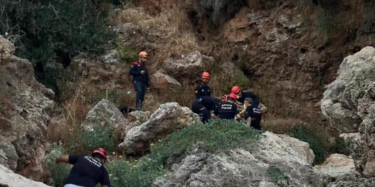 Falezden Düşen 23 Yaşındaki Turist Hayatını Kaybetti