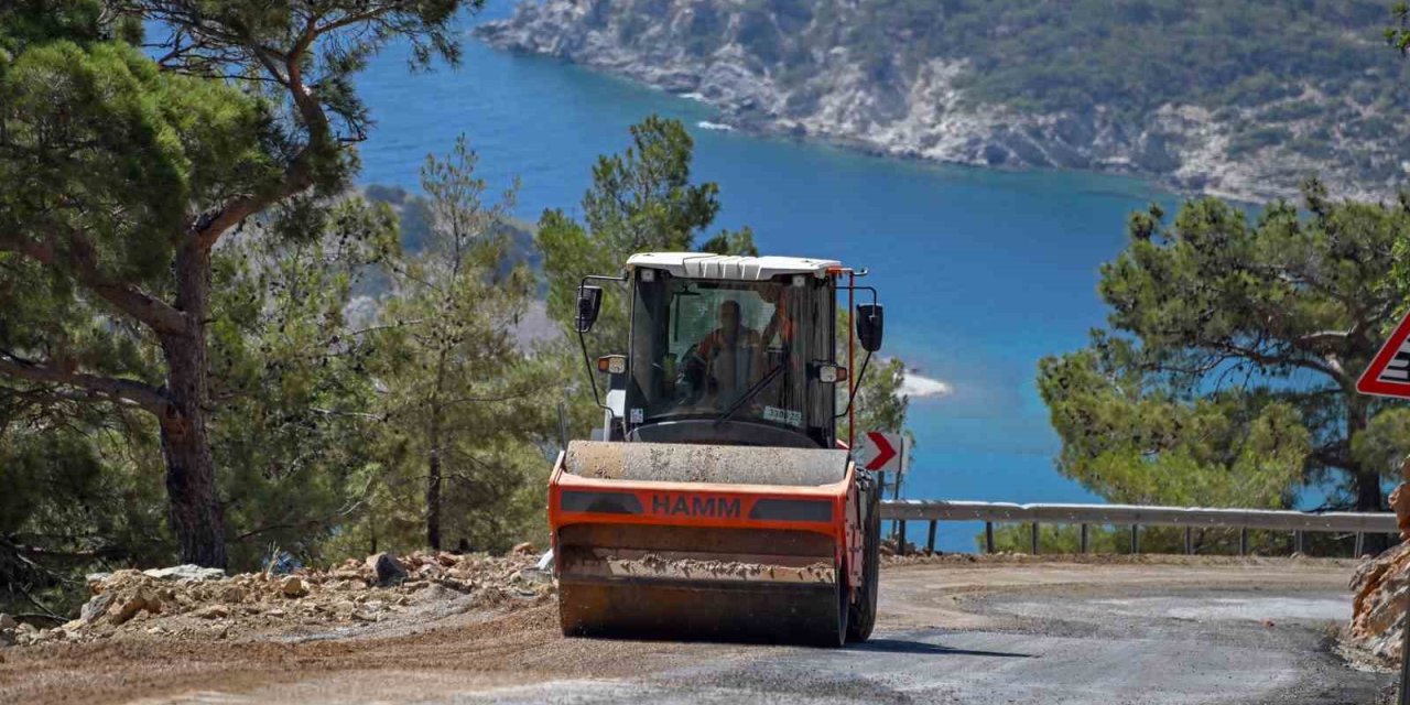 Mersin’de Yıllardır Beklenen Yol Sorunu Çözüldü