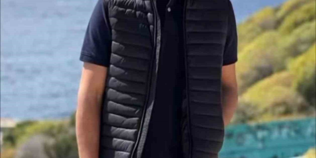 Alanya’da Balkondan Düşen Genç Hayatını Kaybetti