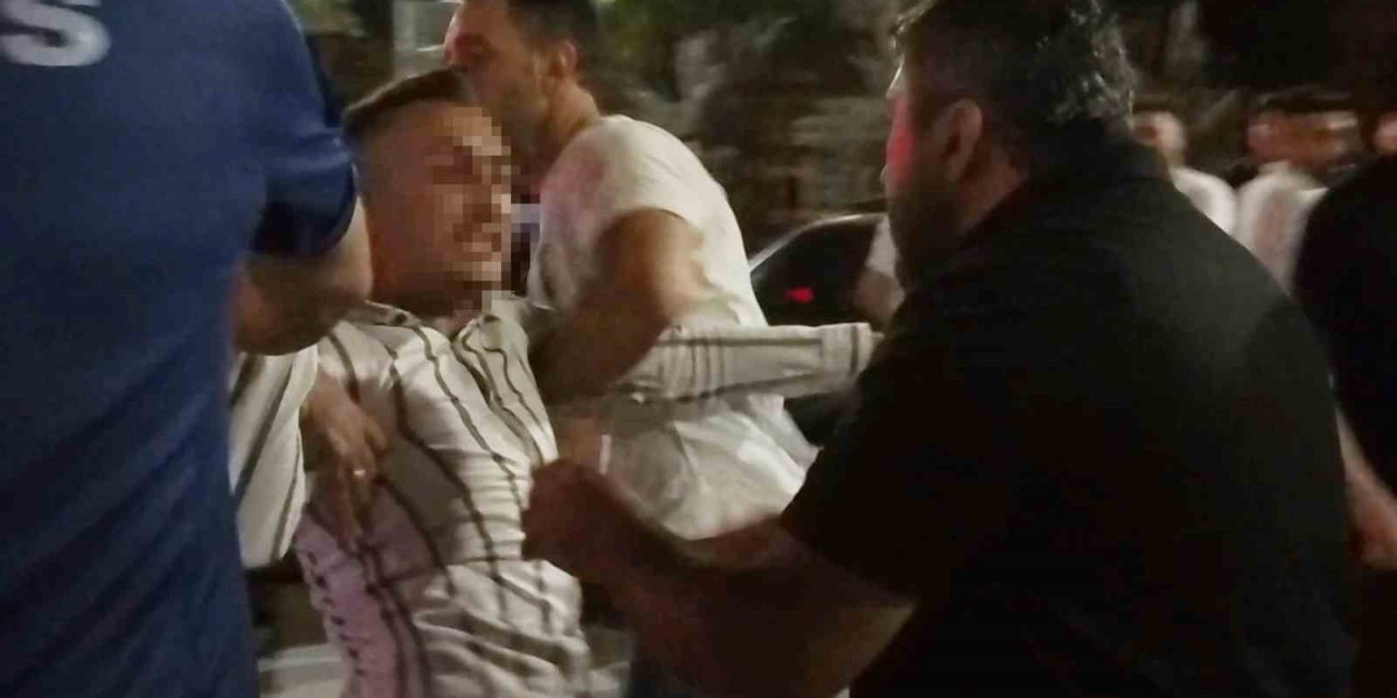 Alkollü Sürücü Önce Polise Direnip Zorluk Çıkardı, Sonra Polis Aracının Camını Kırdı