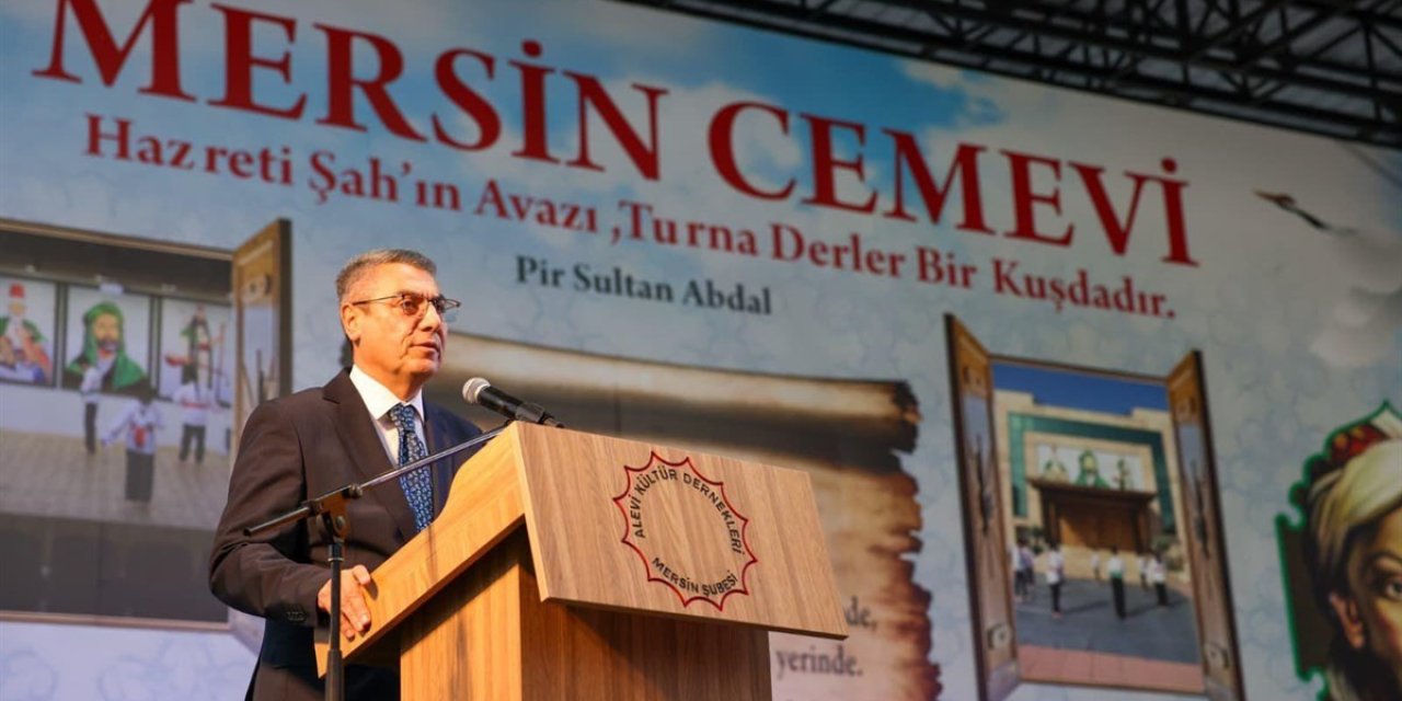 Vali Toros, Alevi Kültür Derneği’nin Geleneksel Aşure Etkinliğine Katıldı