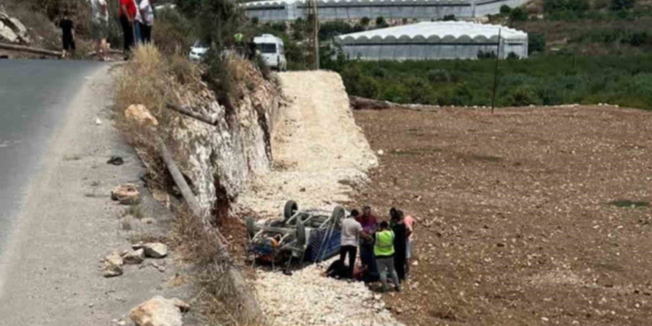Pat Pat Motoru Tarlaya Yuvarlandı, Sürücüsü Yaralandı