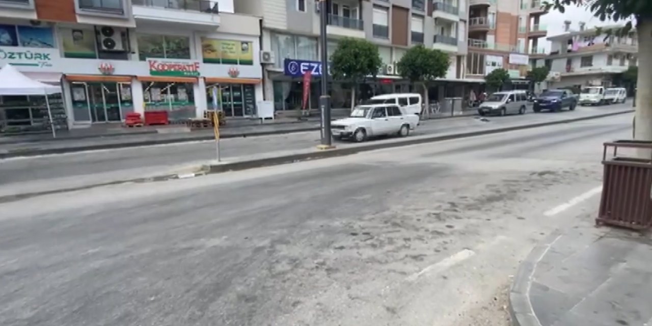 Serik’te Motosiklet İle Bisiklet Çarpıştı: 2 Kişi Yaralandı