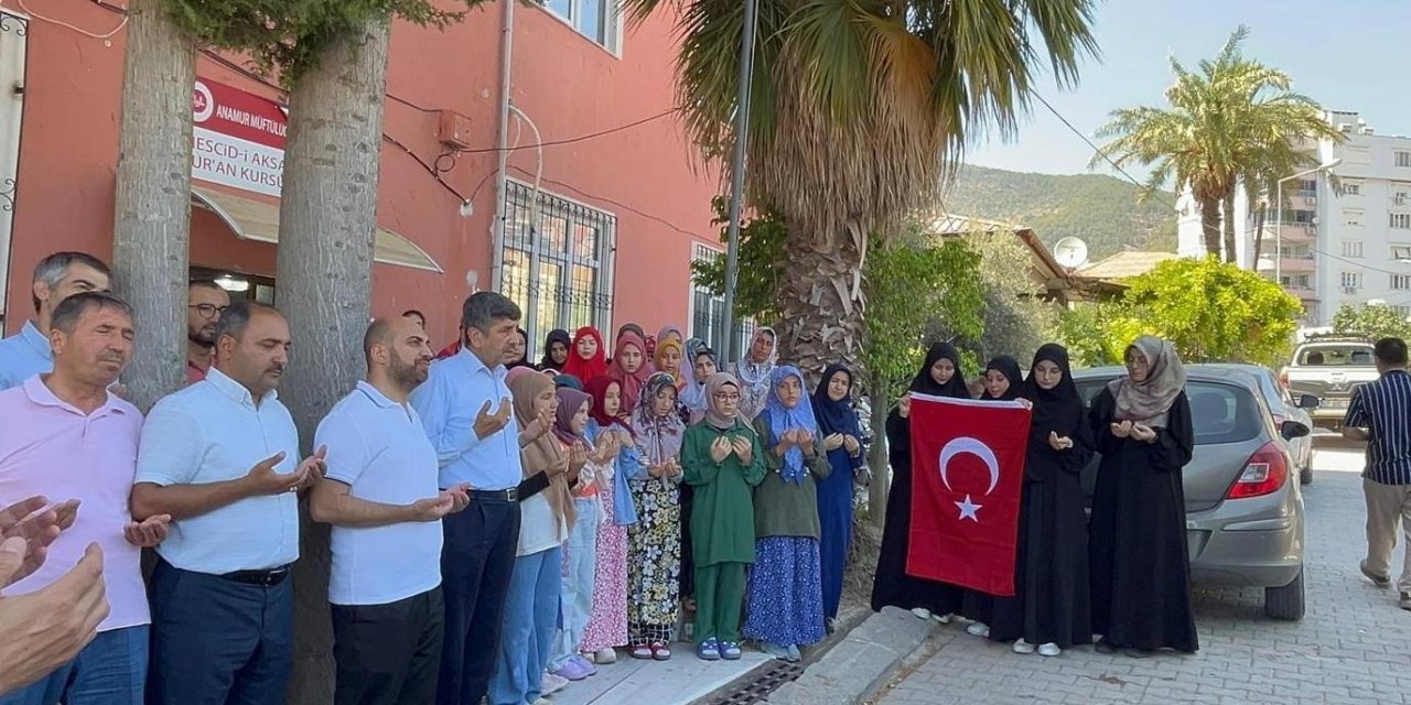 Anamur’da 6 Öğrenci Hafızlık Belgesi Almaya Hak Kazandı