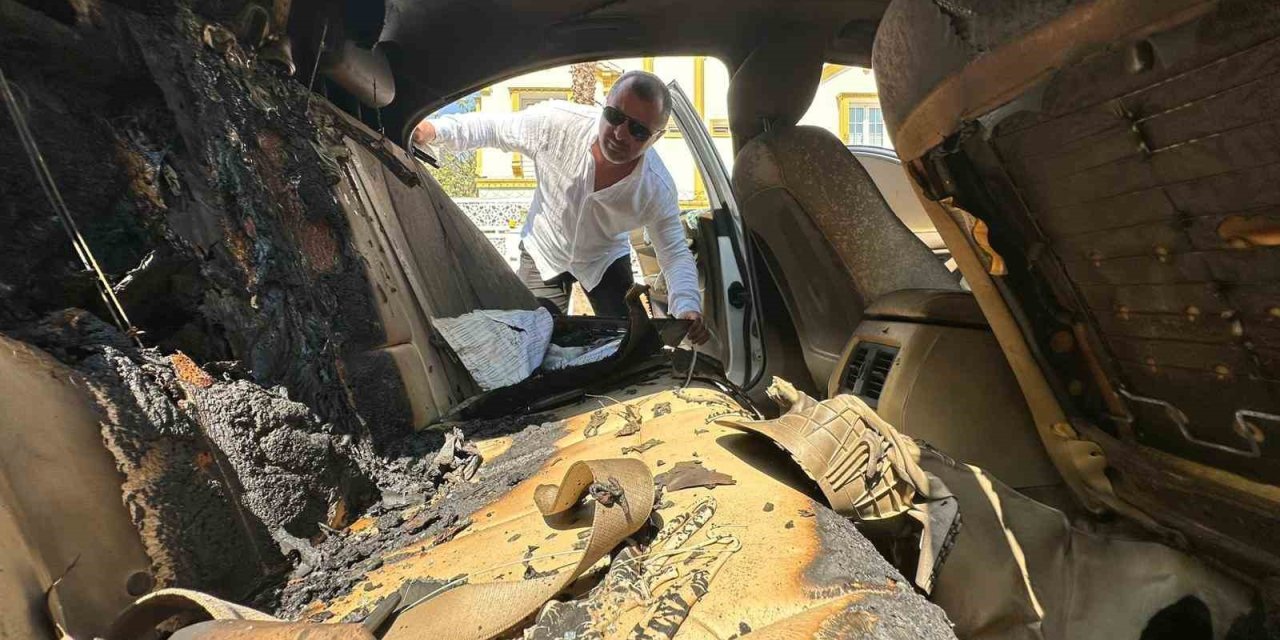 Antalya’da İş Adamının Lüks Otomobiline Saldırı