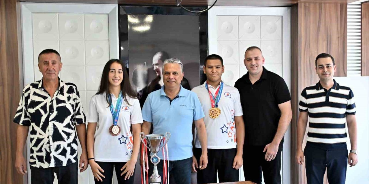 Muratpaşa’nın Sporcularından Altın Zafer