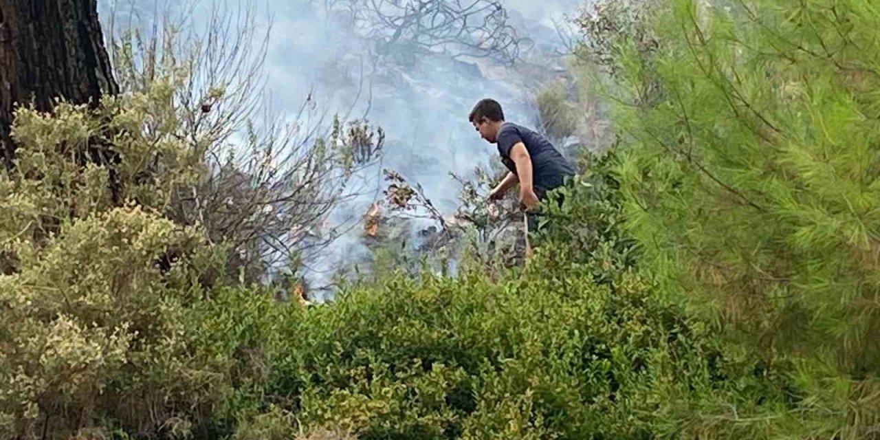Kumluca’da Çıkan Orman Yangınında 1 Dekar Alan Yandı