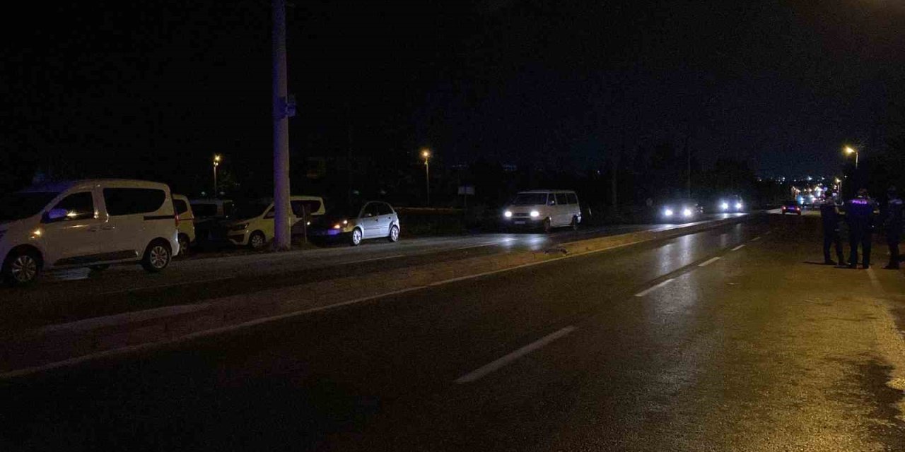 Konya’da Otomobilin Çarptığı Kadın Ağır Yaralandı, Sürücü Olay Yerinden Kaçtı