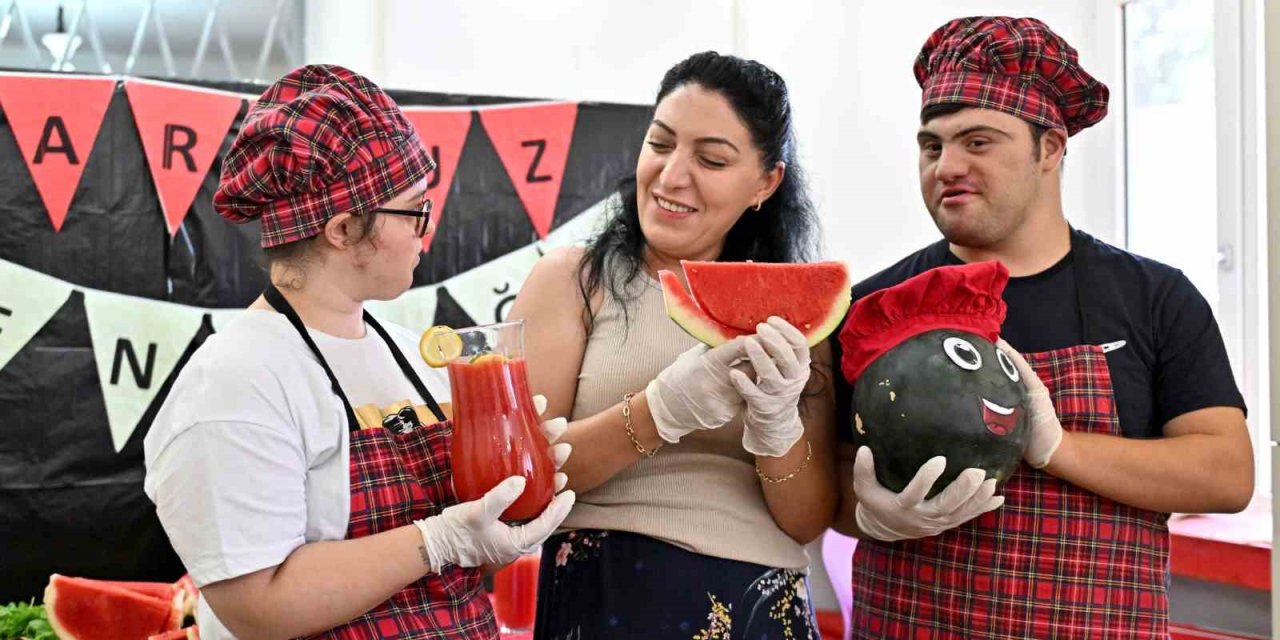 Muratpaşa’da Özel Gereksinimli Bireyler Mutfak Atölyesinde Buluştu