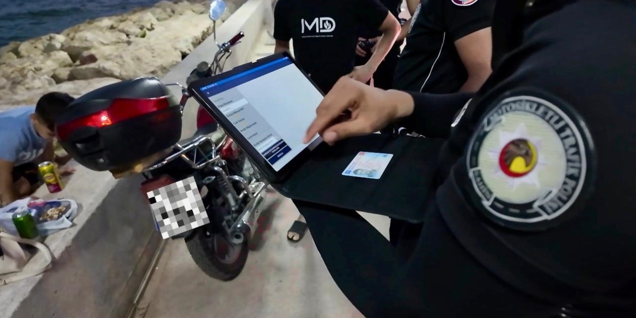 Mersin’de Yürüyüş Yollarını İhlal Eden Araçlara 685 Bin Lira Ceza