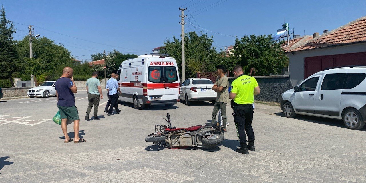 Kulu’da Elektrikli Bisiklet Otomobile Çarptı: 1 Yaralı