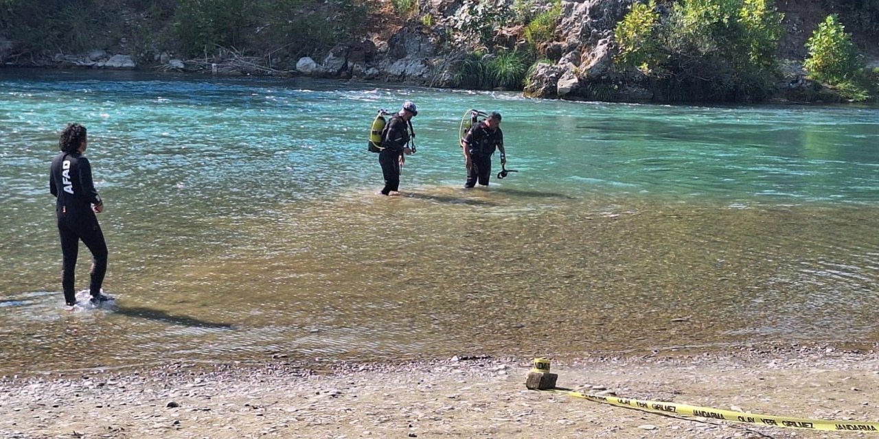 Irmağa Düşen Topu Almak İsterken Akıntıya Kapılan Lise Öğrencisinden Acı Haber