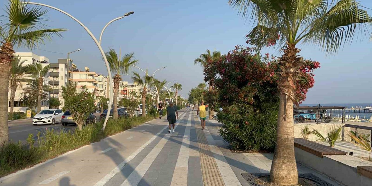 Yeni Aldığı Bisikletle Şarkı Söyleyerek Denize Gitti, Çalınınca Küfrederek Yaya Döndü