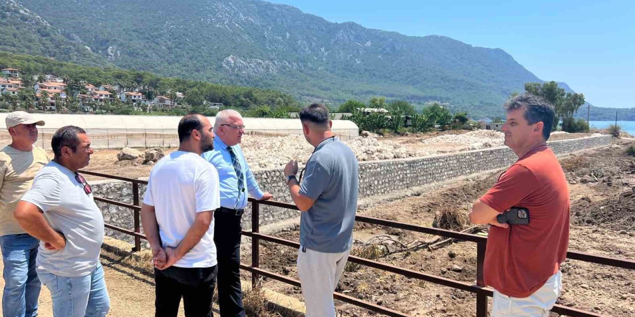 Turistik Merkez Karaöz’de Dere Islahı